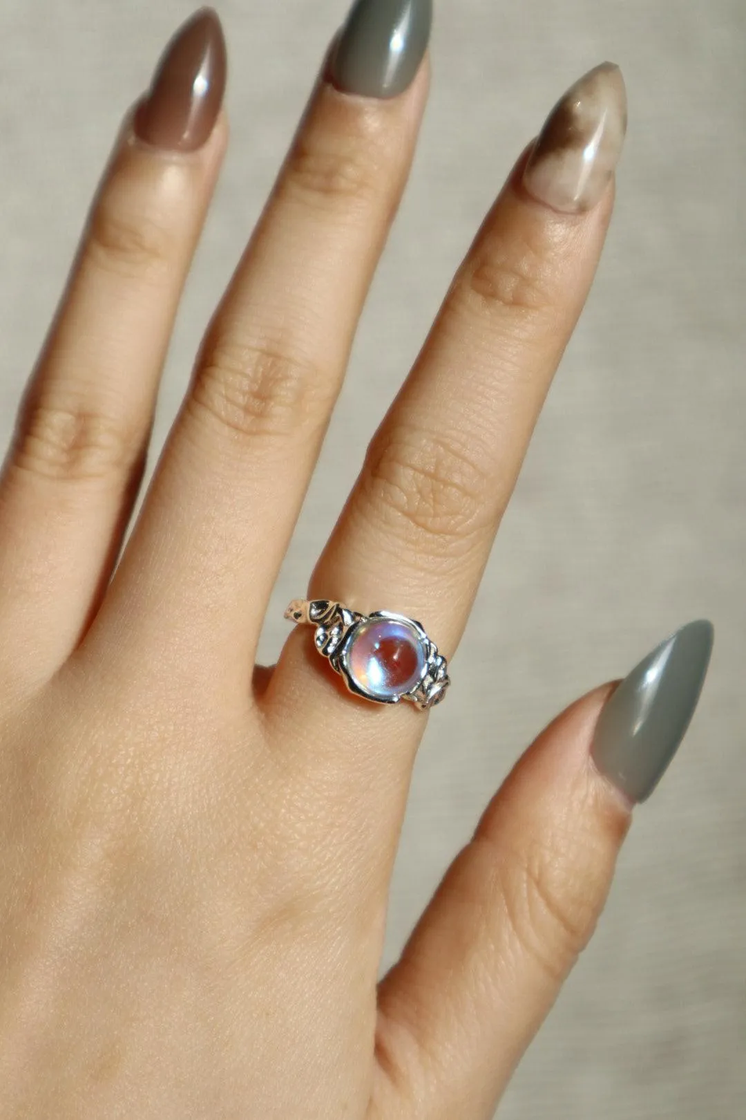 Big eye moonstone ring