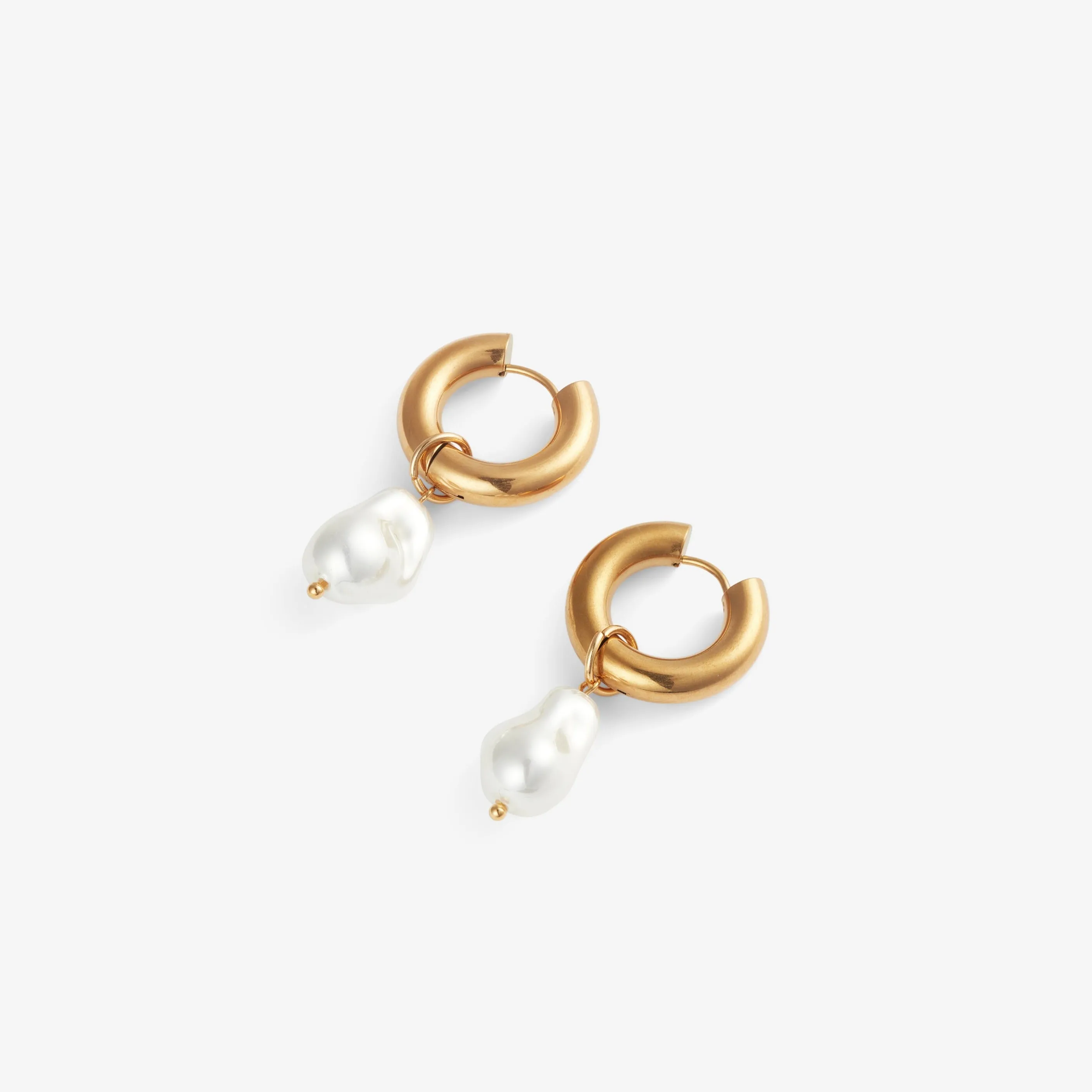 BOLD PEARL HOOPS EARRINGS