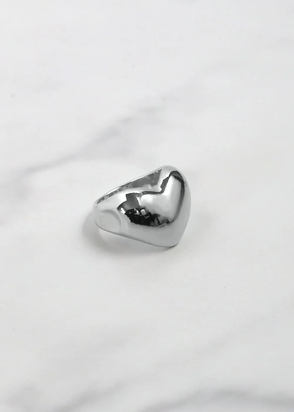 Chic Heart Ring