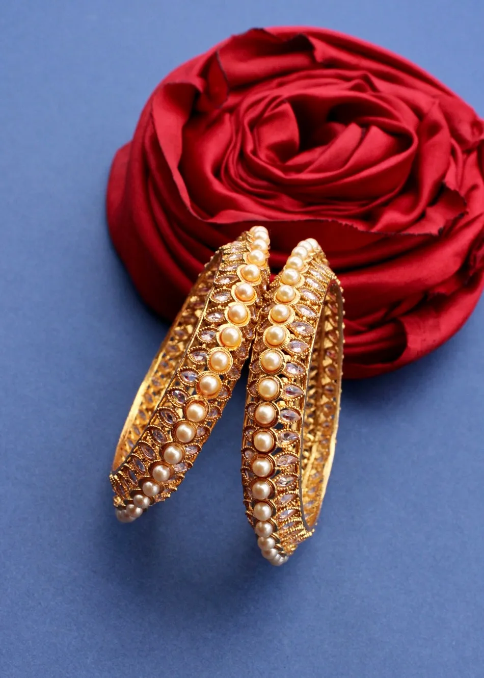 CLASSIC TRADITIONAL BANGLES