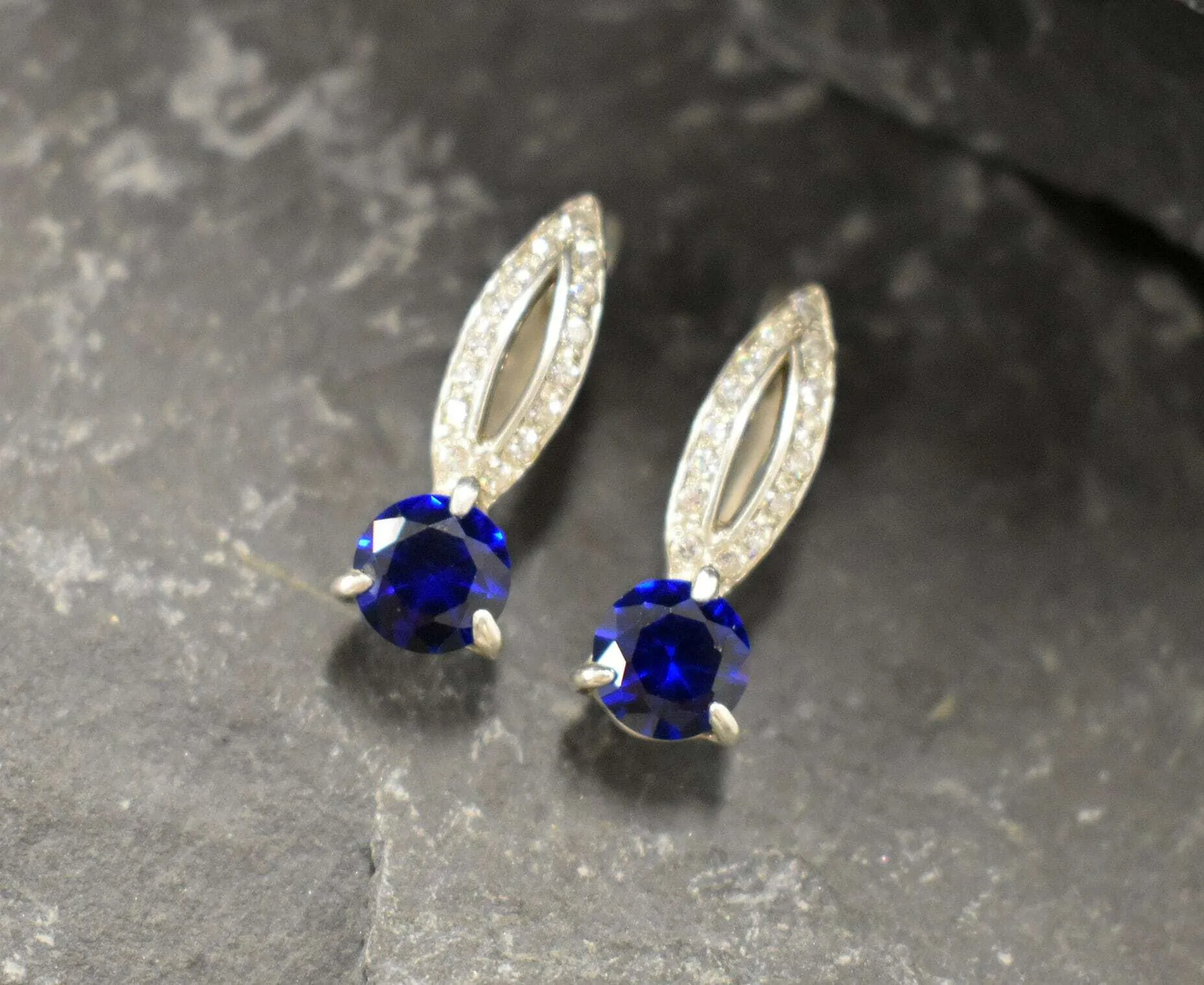 Drop Sapphire Earrings - Royal Blue Earrings - Vintage Oval Earrings