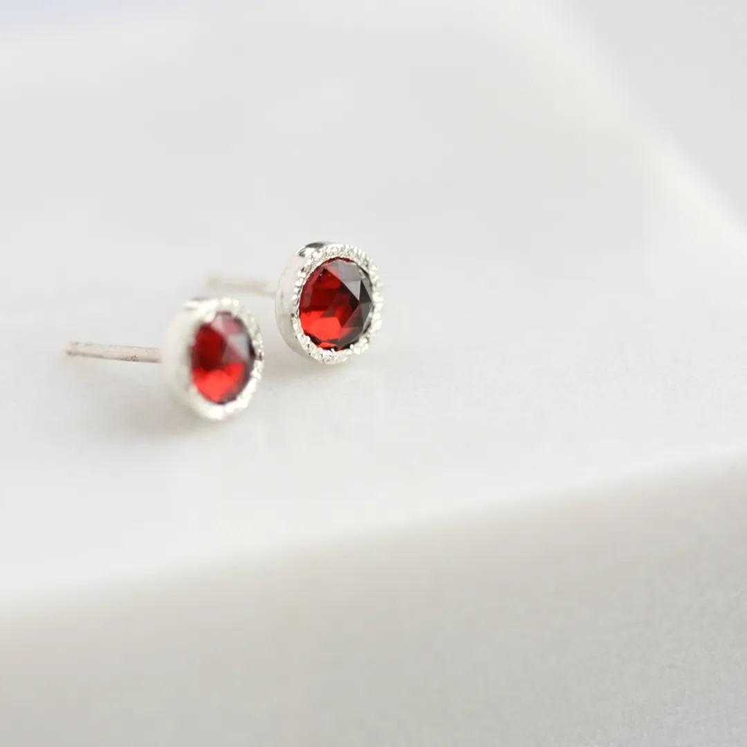 Garnet Stardust Silver Stud Earrings