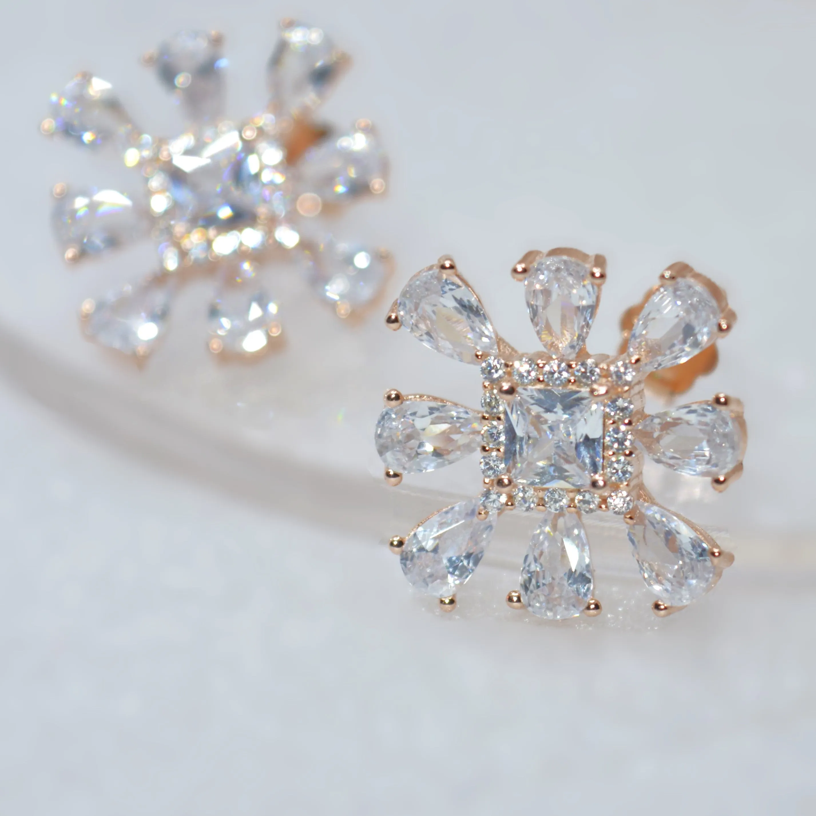 Luxurious Snowflake Diamond Earrings for Women - 925 Silver Jewelry