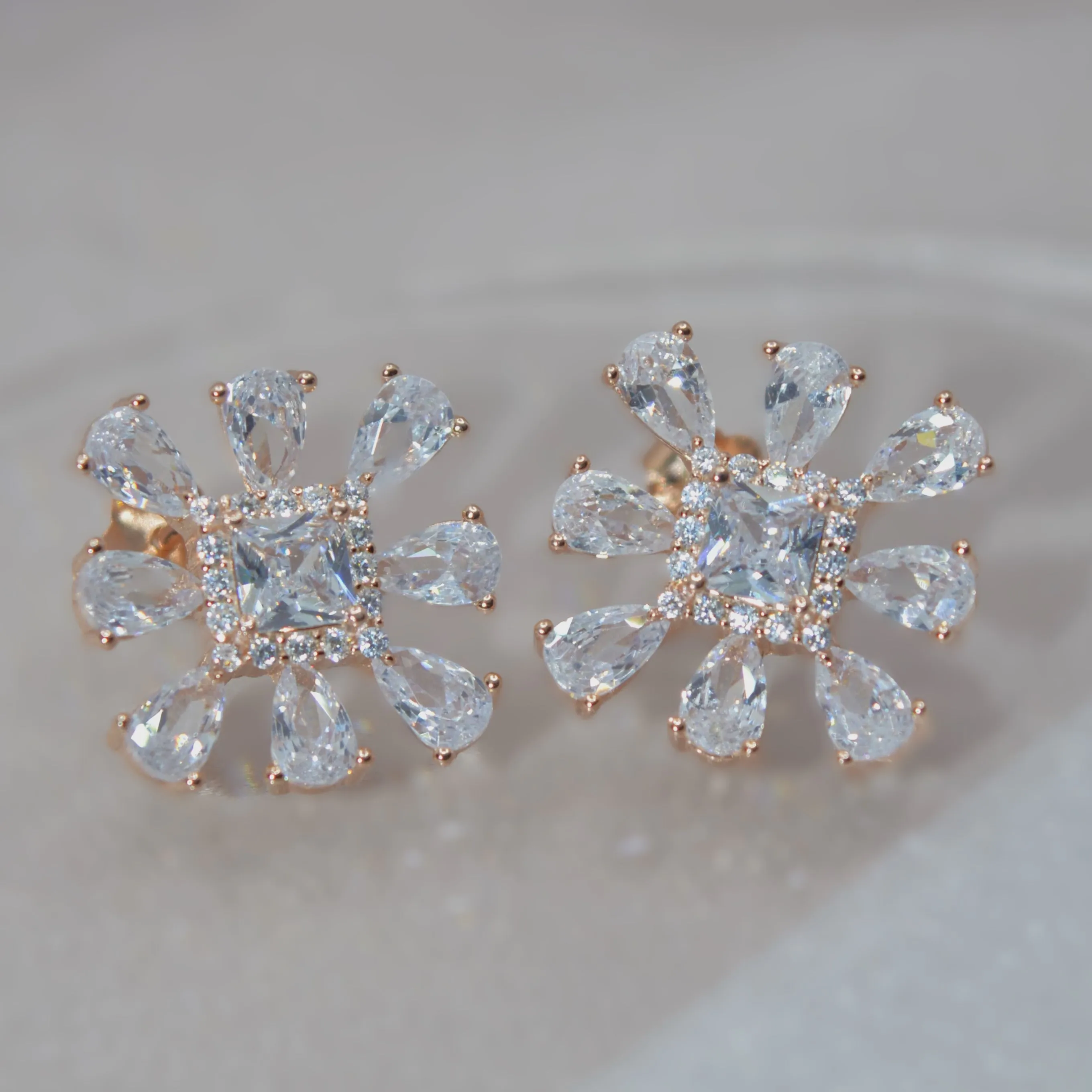 Luxurious Snowflake Diamond Earrings for Women - 925 Silver Jewelry