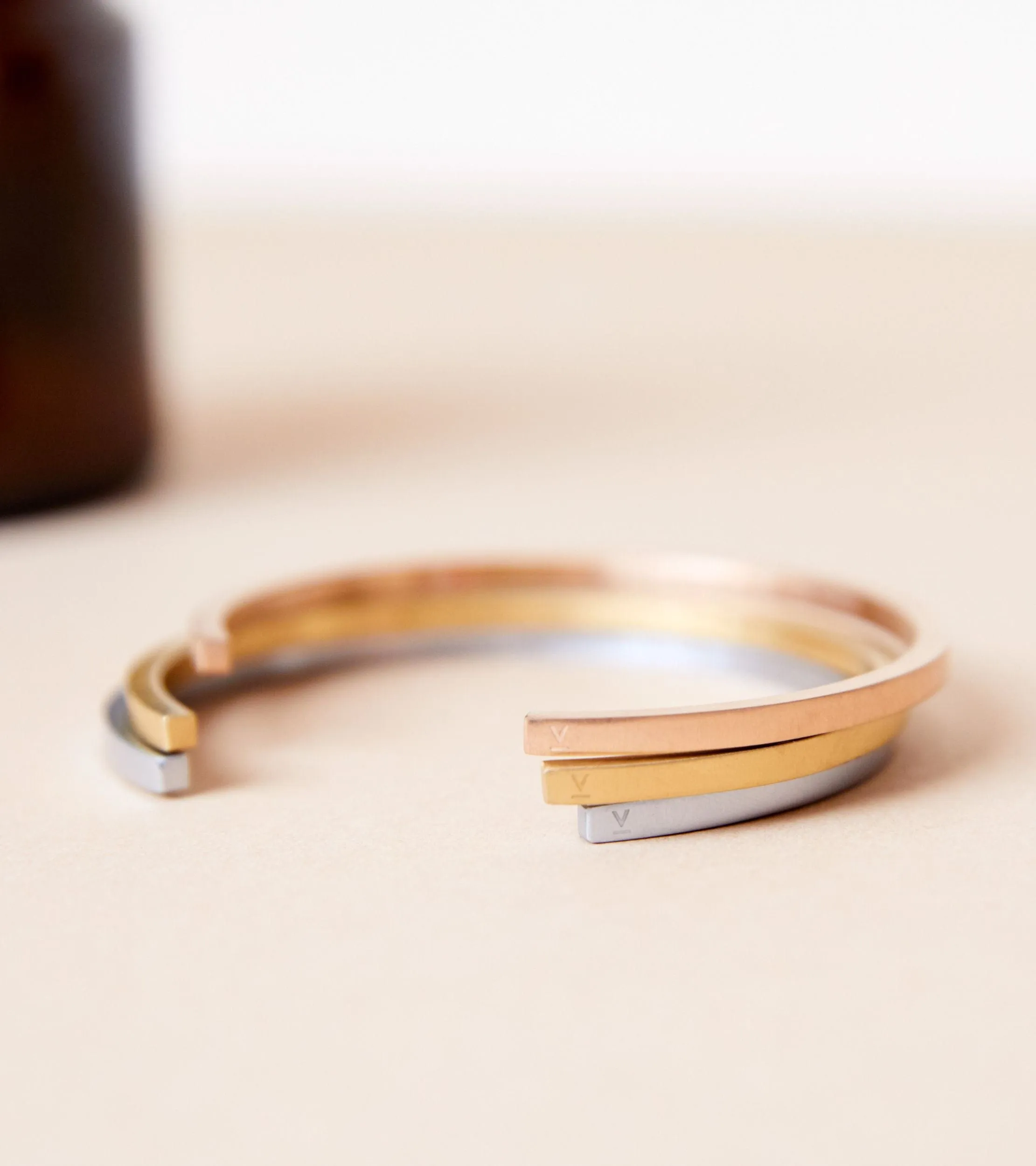 ROSE GOLD BANGLE | ILSE COLLECTION