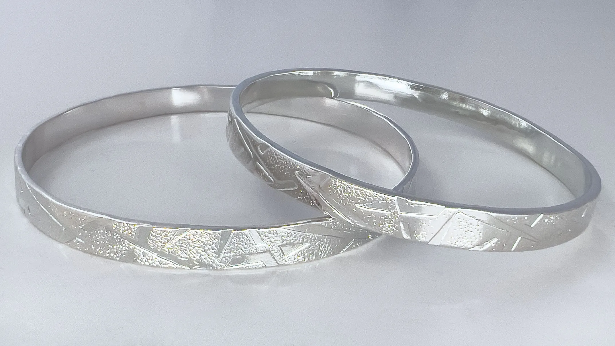 Showstopper Silver Bangle