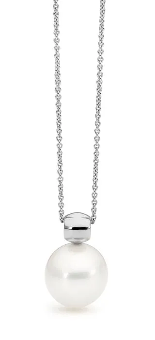 Timeless Pearl Pendant