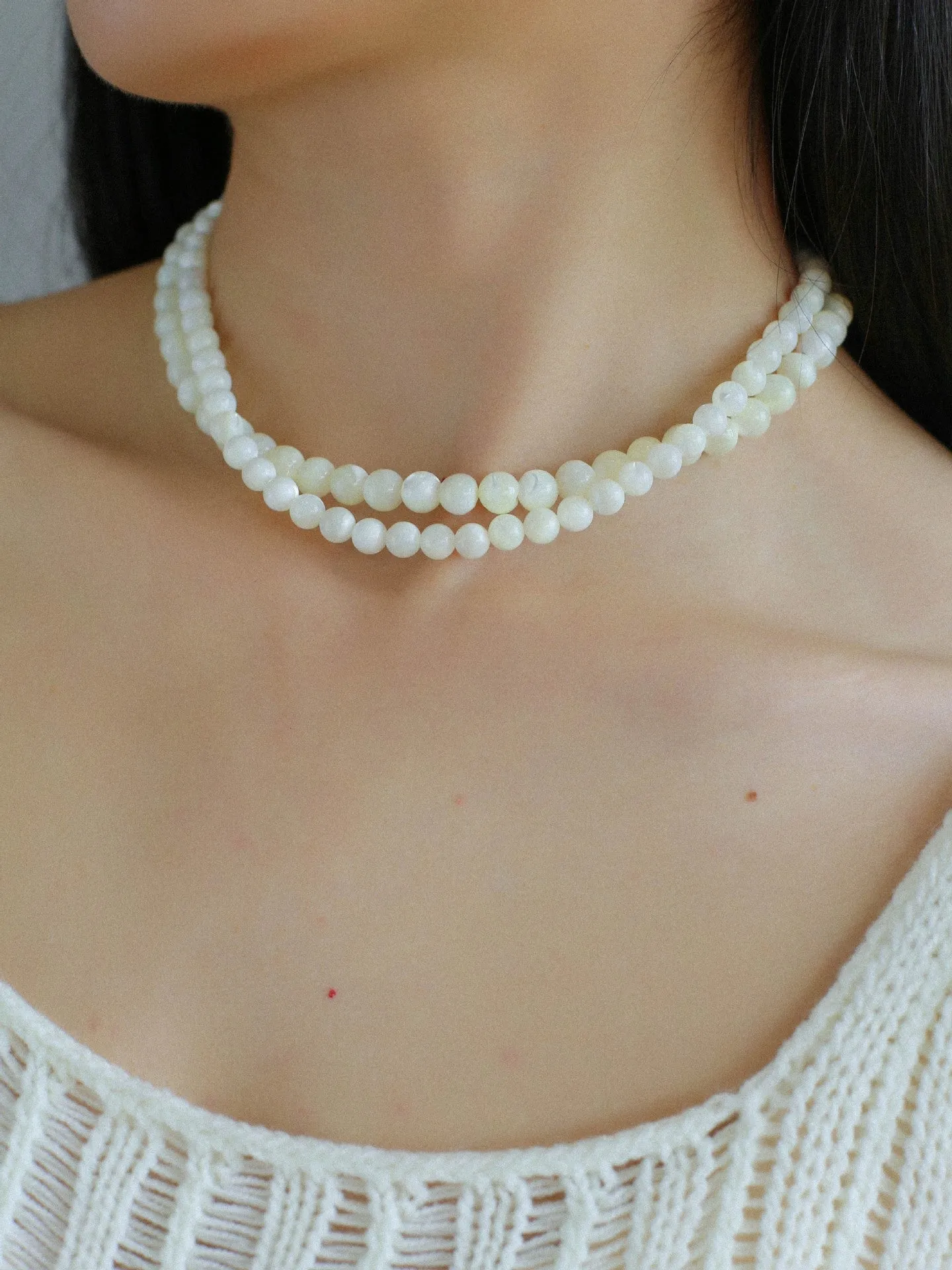 White Mother of Pearls Bead Necklace