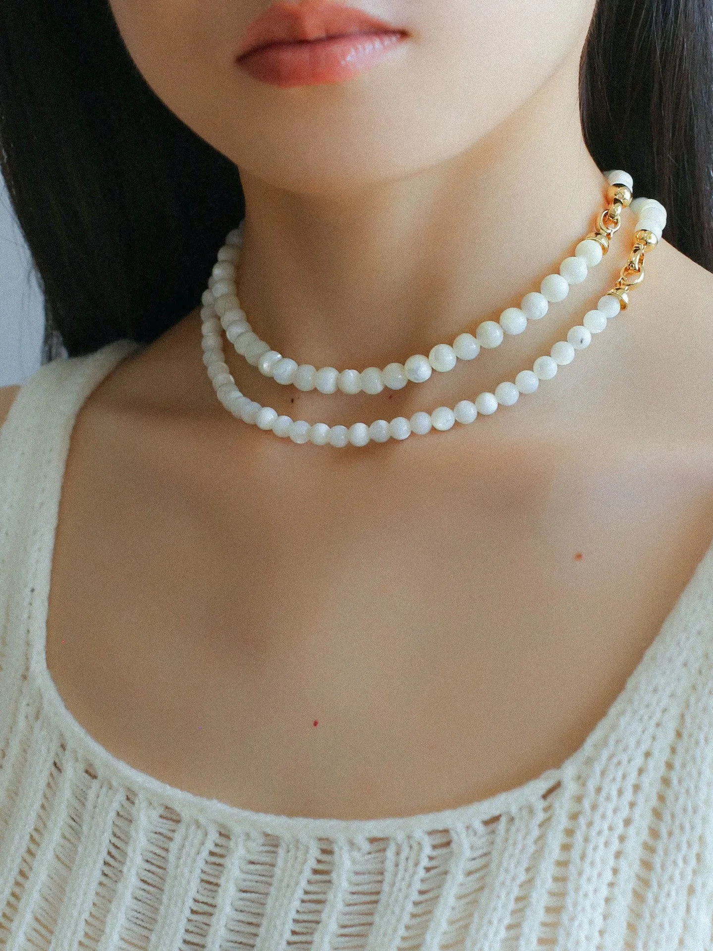 White Mother of Pearls Bead Necklace